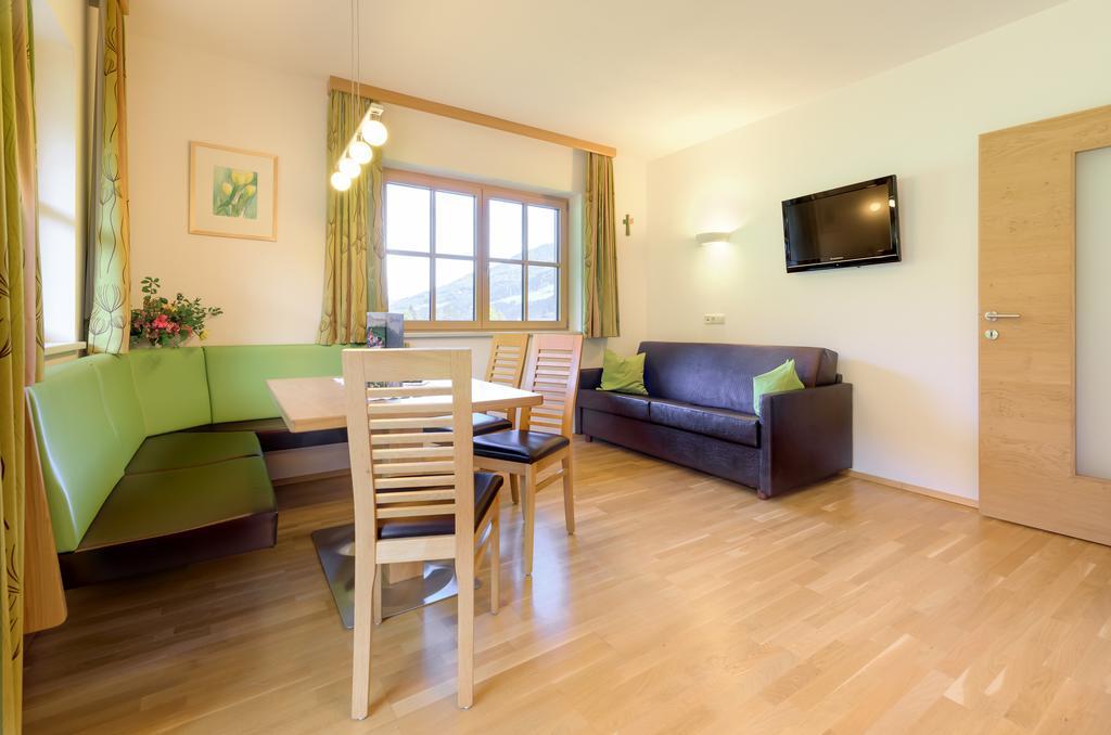 Arche Hof Oebristhof Apartment ไคลนาร์ล ภายนอก รูปภาพ