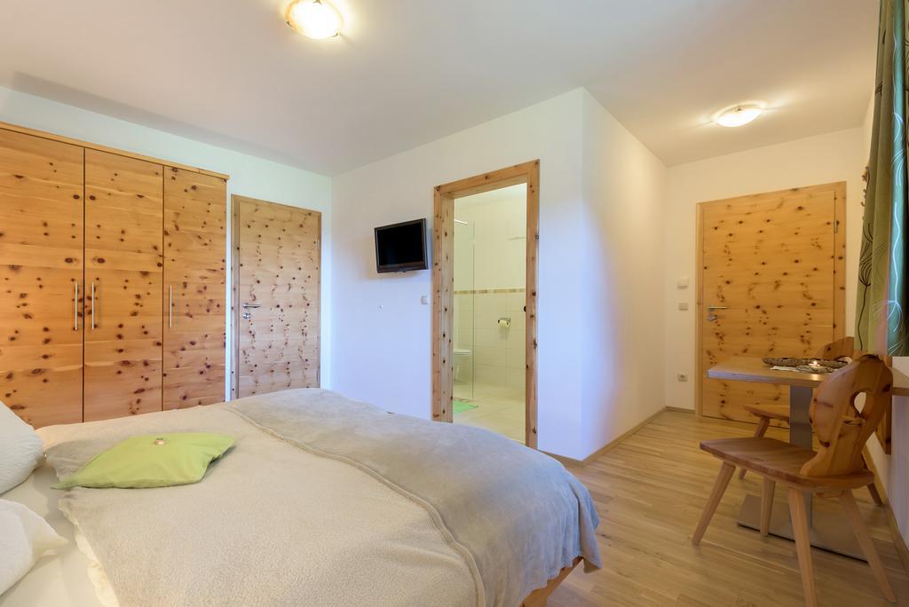 Arche Hof Oebristhof Apartment ไคลนาร์ล ภายนอก รูปภาพ